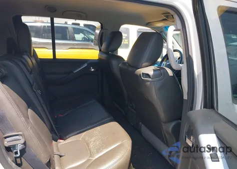 2012 Nissan Pathfinder Sv z USA, uszkodzony, nr VIN 5N1AR1NB9CC618216